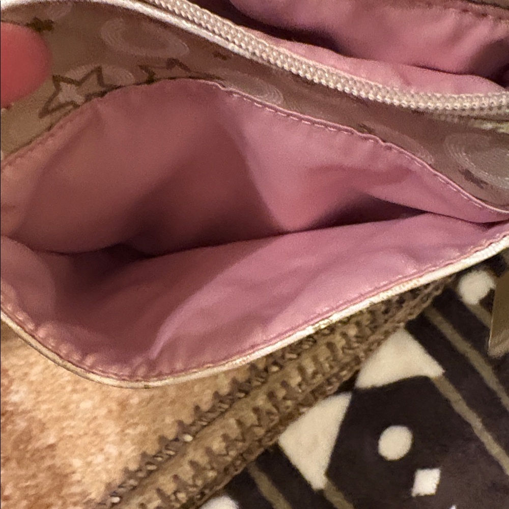 Coach Gold and Cream Waverly Snow Queen swing bag! - Picture 7 of 11